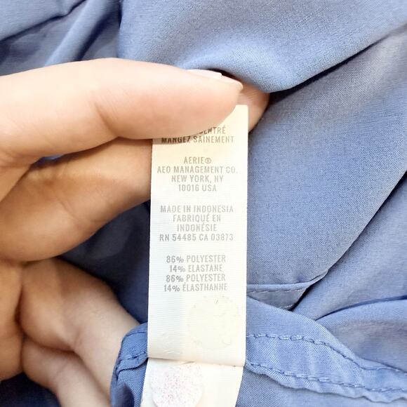 Aerie Offline Nylon Cargo Pants Blue Travel Lightweight Size Medium KK4617 - Picture 5 of 6